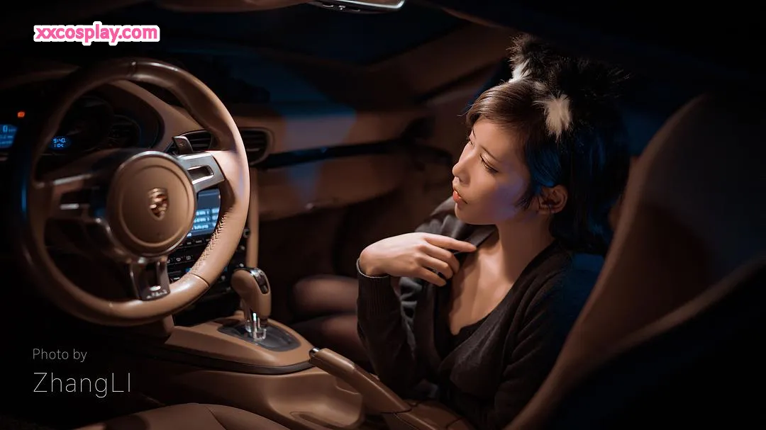 Ai Laoshi PhD: Porsche Catgirl Seduction